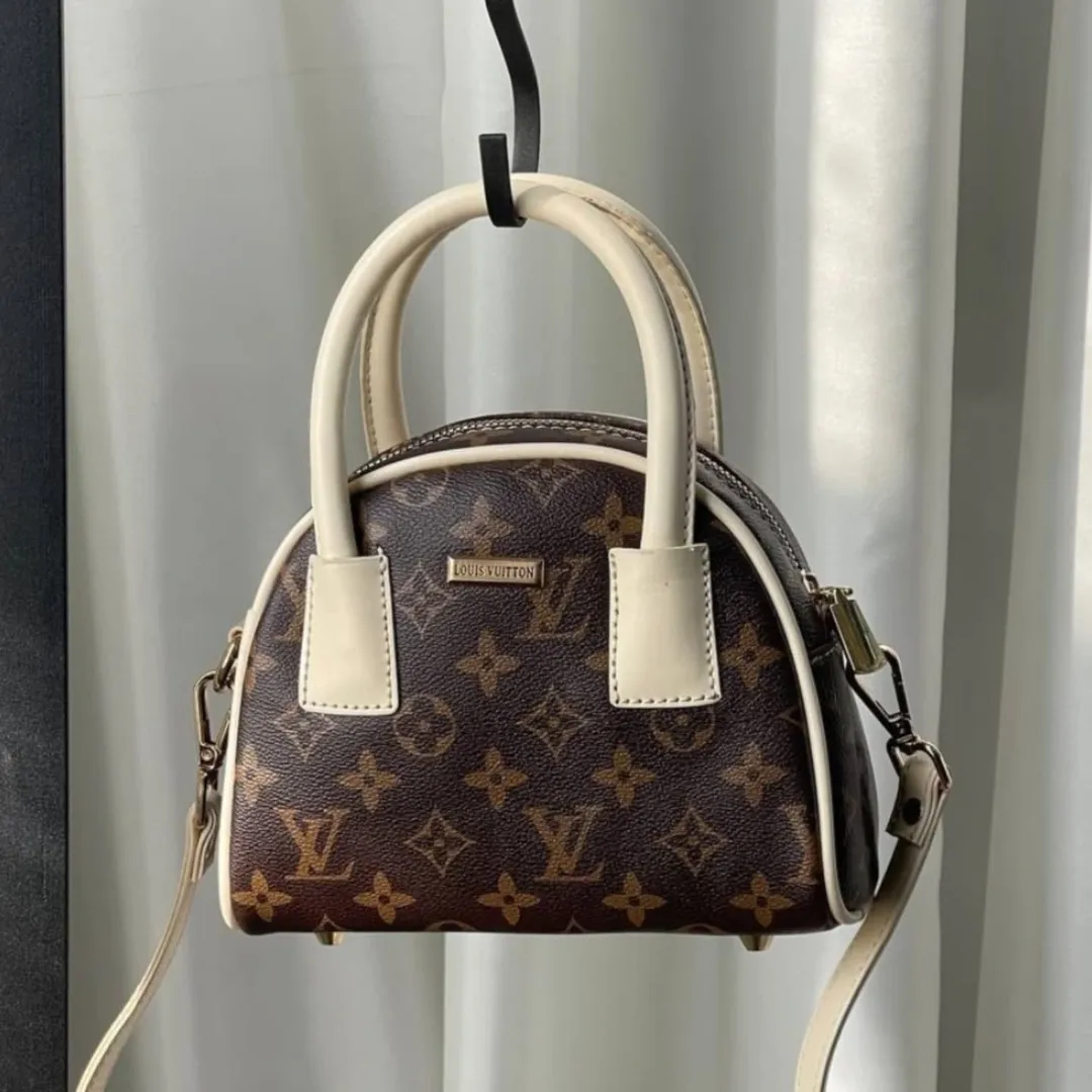 کیف دوشی و دستی